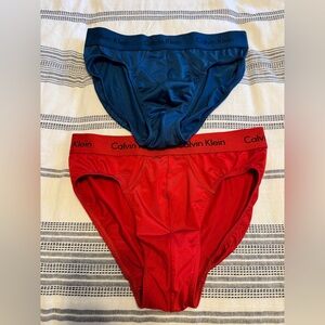 Calvin Klein Blue and Red Men's Briefs Set